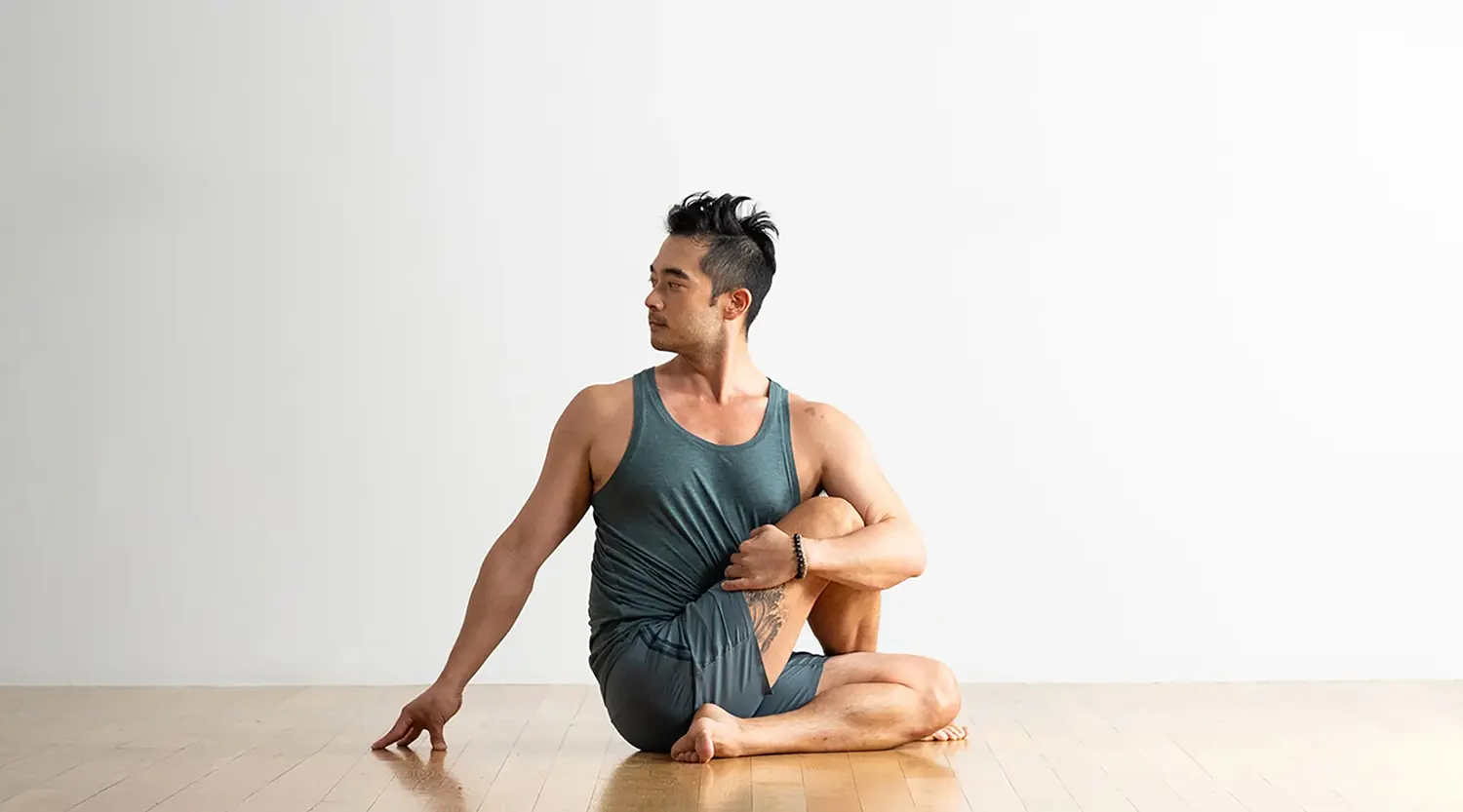 4 Nourishing Yoga Poses for Winter – Chopra